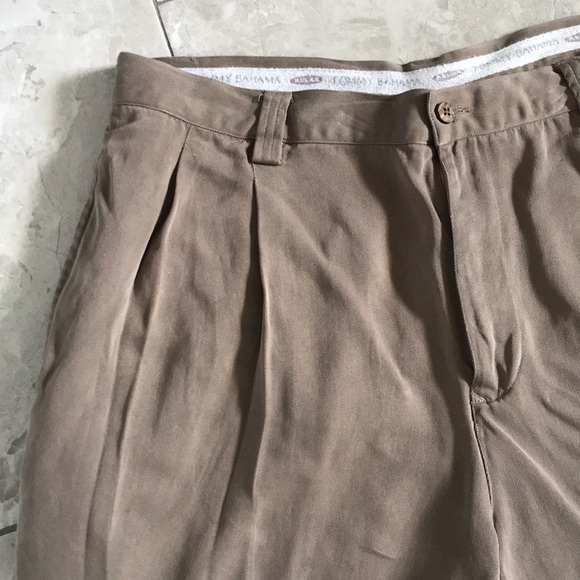 TOMMY BAHAMA Men Tan Pleated 7-Inch 100% Silk Shorts | 38 - Picture 4 of 8